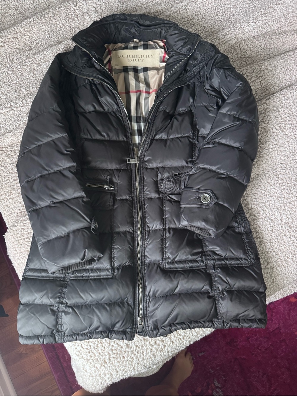 Burberry Black Quilted Puffer Coat with Signature Check Lining